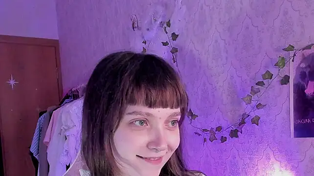 RileyNymph live cam on StripChat