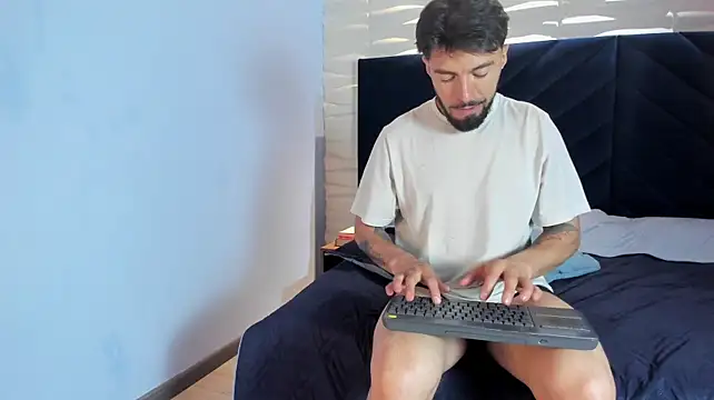 Liam_ashford live sex cam