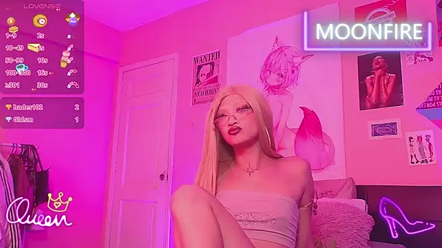 moonfiredancer live cam on StripChat