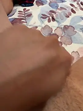 Hotguyj live cam on StripChat