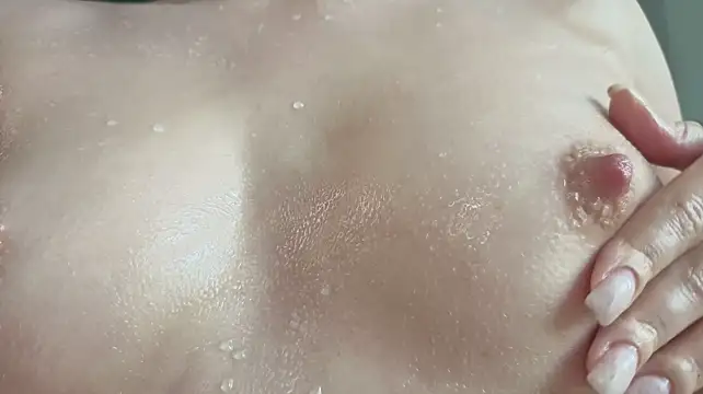 HollisHearl live cam on StripChat