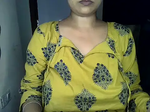 suhana-singh live cam on StripChat
