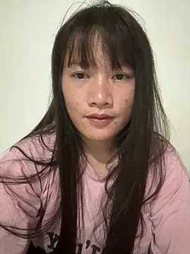 Zully- live cam on StripChat
