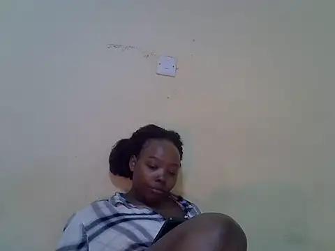 big_bootty96 live cam on StripChat
