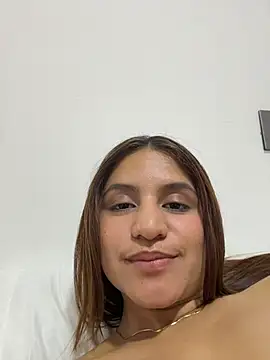 ViankaRose live sex cam