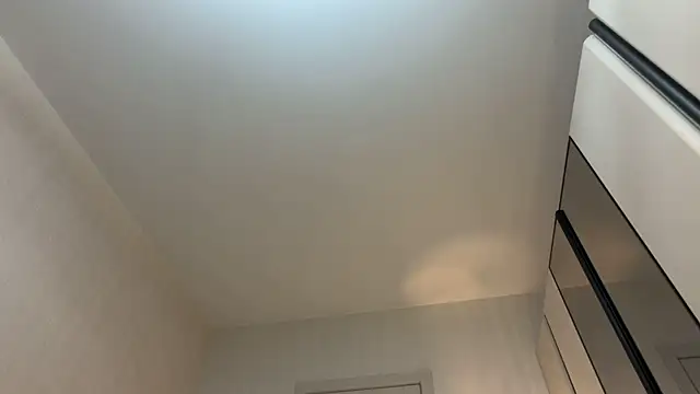 Aveloria_