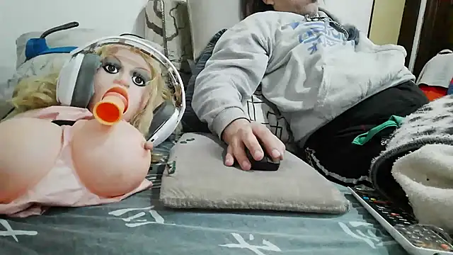 messi_syssy live cam on StripChat