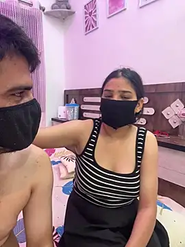 SWEET_AARU1 live cam on StripChat