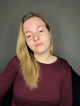 heyitskiara live cam on StripChat