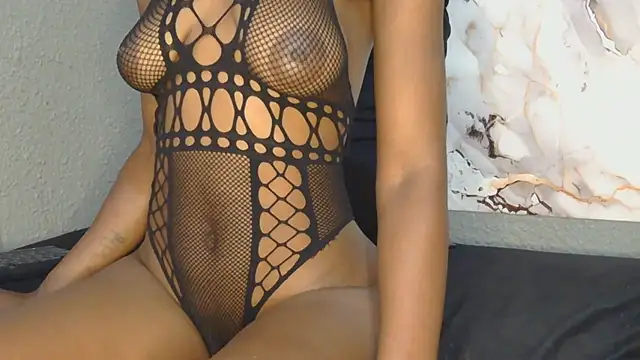 BadBitchSlender live cam on StripChat