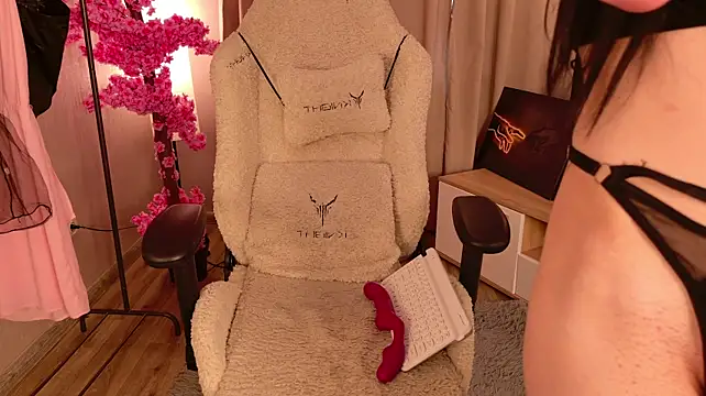 SakuraDreamm live cam on StripChat