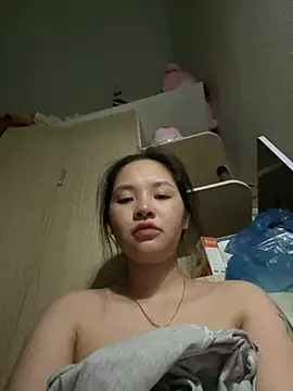 vivanude122 live cam on StripChat