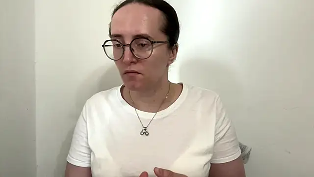 SofiaTease live cam on StripChat