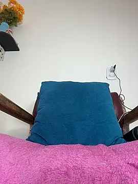 LilaRvsh live cam on StripChat