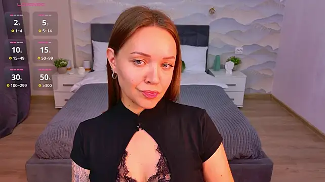 Chloe_Sapphire live cam on StripChat