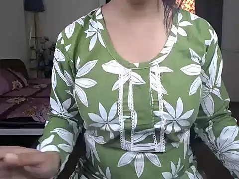 HimalyanDoll live cam on StripChat