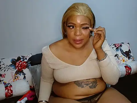 yellowpeachesxxx live cam on StripChat