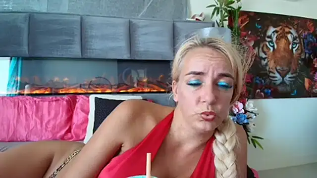 Wendysexyx live cam on StripChat