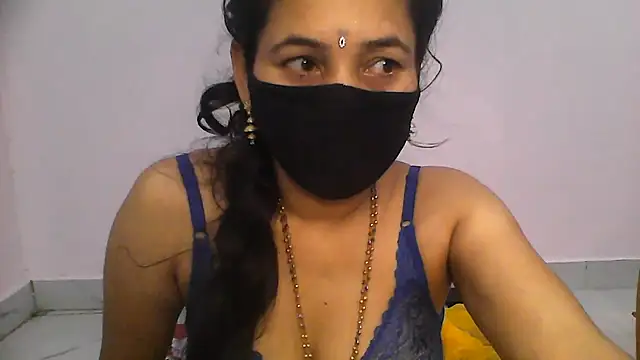 Komal_Bhabhi4u live cam on StripChat