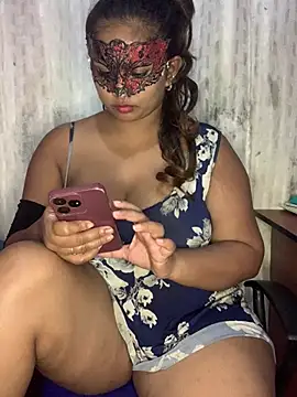 RedRos01 live cam on StripChat