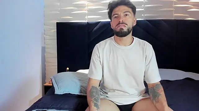 Liam_ashford live cam on StripChat