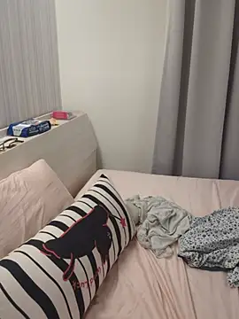 TW_zhuzhu123 live cam on StripChat