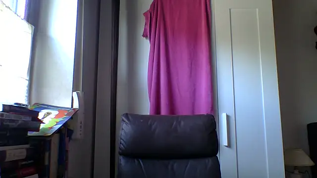 _squirty_cum_lady_ live cam on StripChat