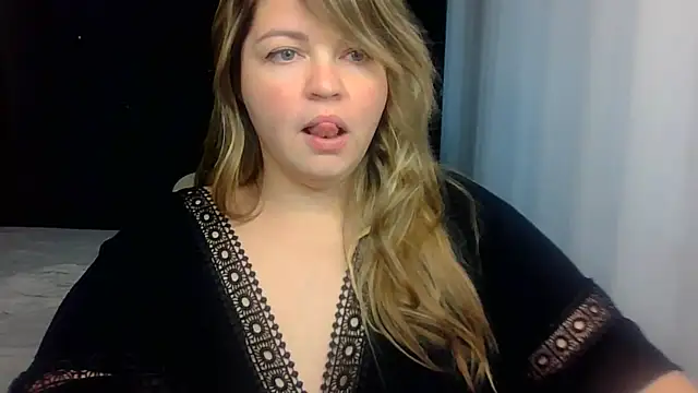 cute__cherry live cam on StripChat