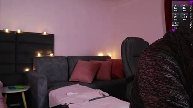 kathieandpovcock1 live sex cam