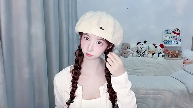 lucky-tt live cam on StripChat