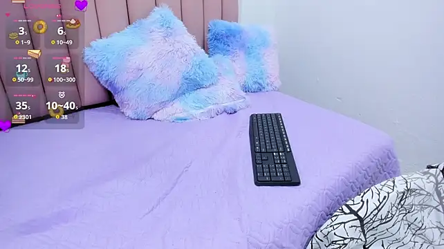 Lindsey8 live cam on StripChat
