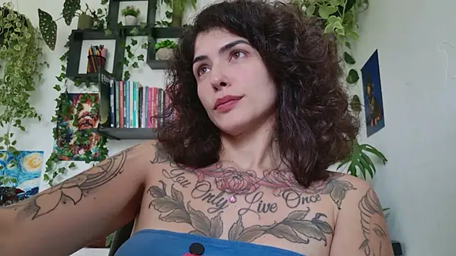 TaliMajesty live cam on StripChat