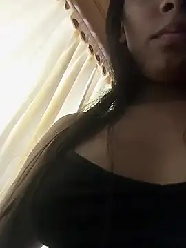 Leilaplus0s live sex cam