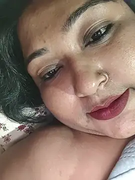hotbhabhi011 live cam on StripChat