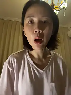 Zoe-520 live cam on StripChat