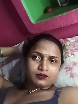 Mahi_902 live cam on StripChat