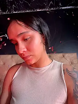 Isabella-Teen live cam on StripChat