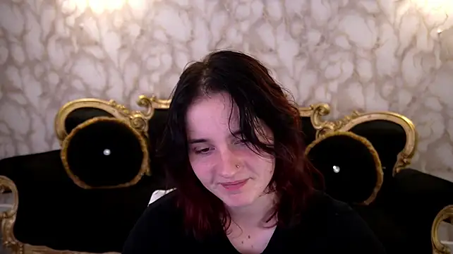 CassandraGold live cam on StripChat