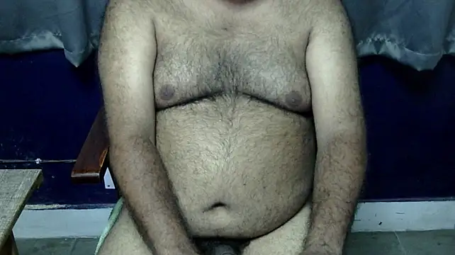 hairysubcub_70 live cam on StripChat