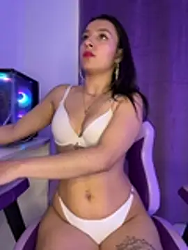 Kayle_11 live cam on StripChat