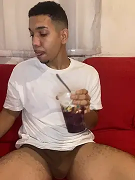 Bully-BoyRJ live cam on StripChat