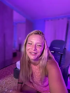 AnastasiaAniess live cam on StripChat