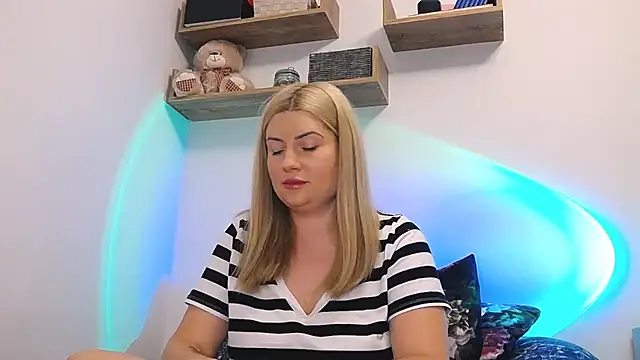 alisenties live cam on StripChat