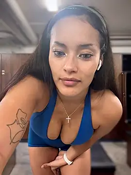 Risky_Workouts live sex cam