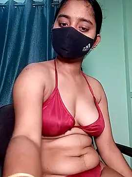 shrutee12 live cam on StripChat