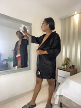 amara_queen_ live cam on StripChat