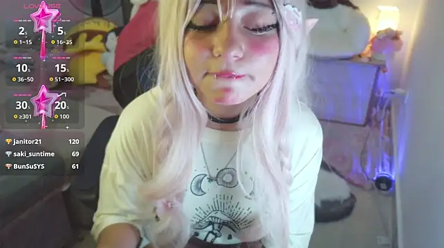 saki_nyanwn live cam on StripChat