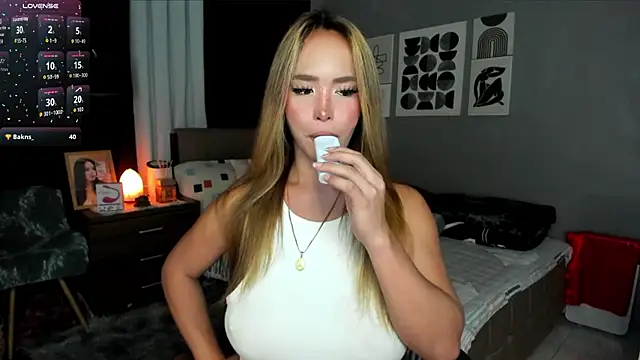 NastyH0tBABEx live cam on StripChat