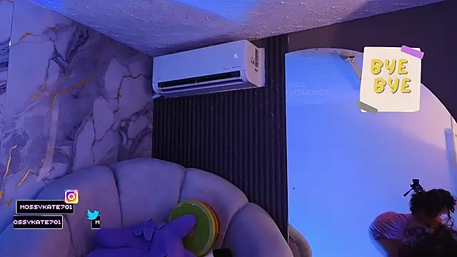Katemoss70 live sex cam