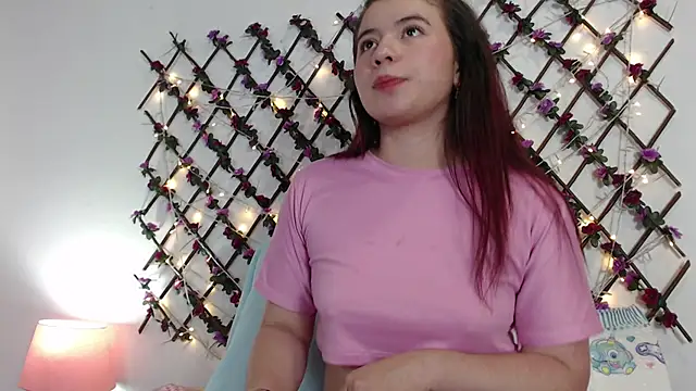 Samantha_Wallker live cam on StripChat